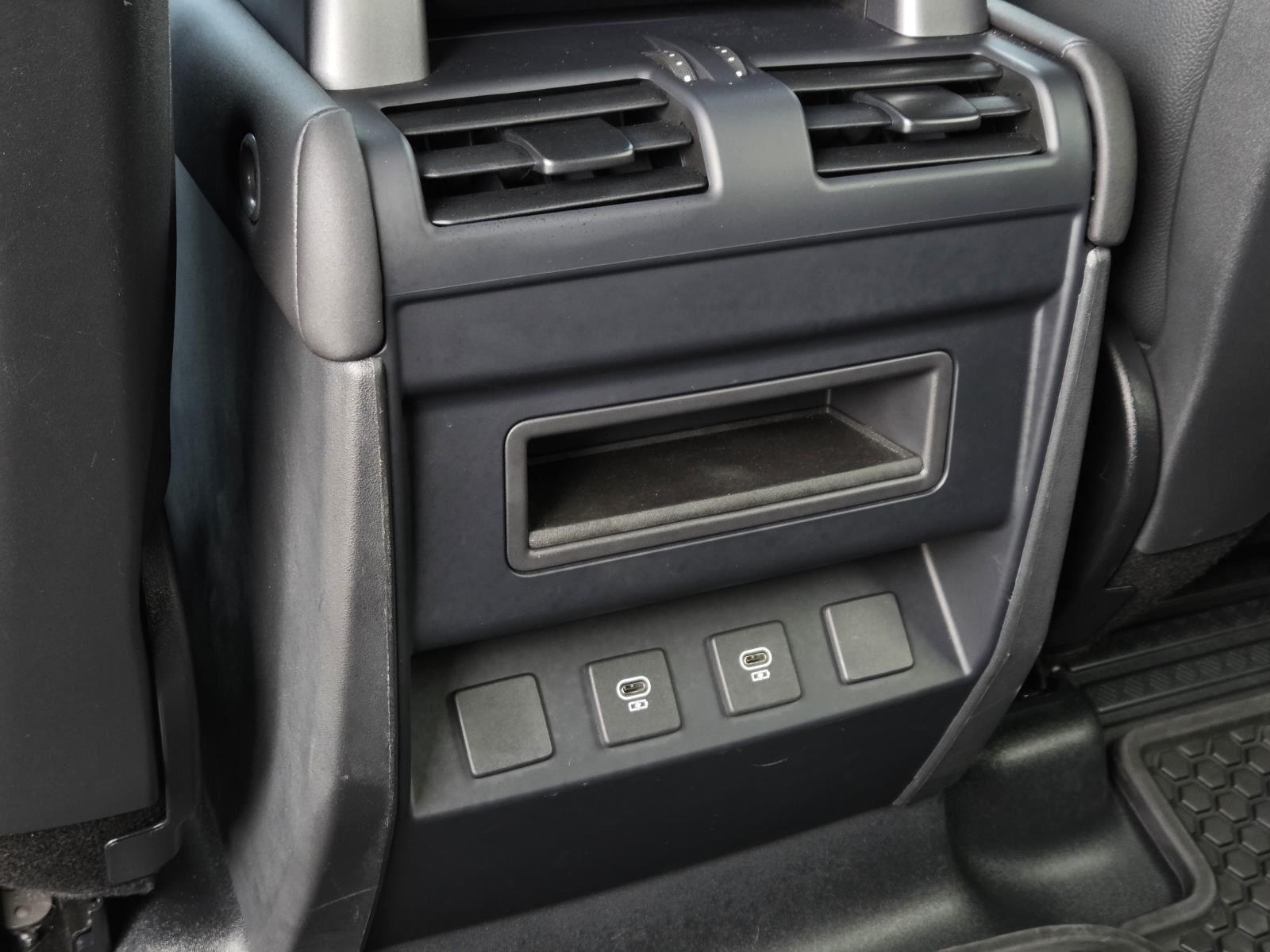 Used 2024 Tasman Blue Metallic Land Rover S image 34