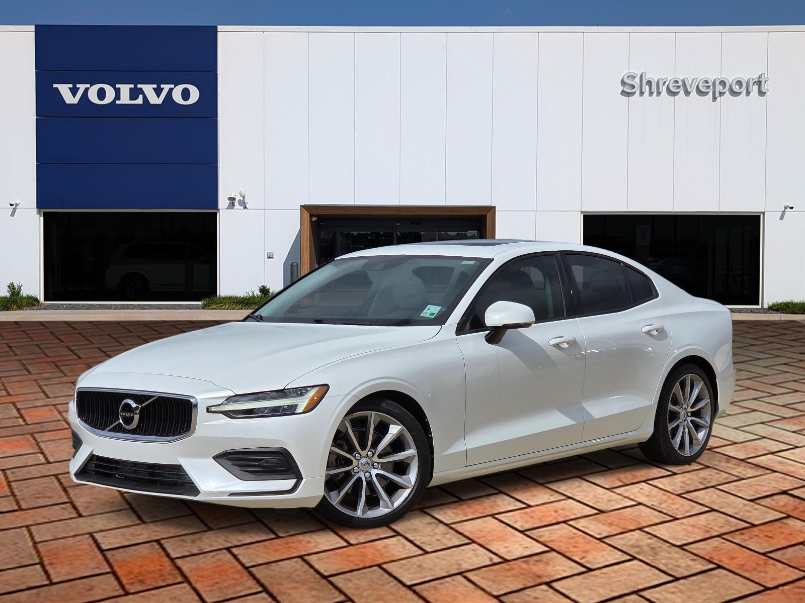 Crystal White Pearl Metallic 2019 Volvo S60 T5 Momentum FWD Sedan Front-Wheel Drive Automatic
