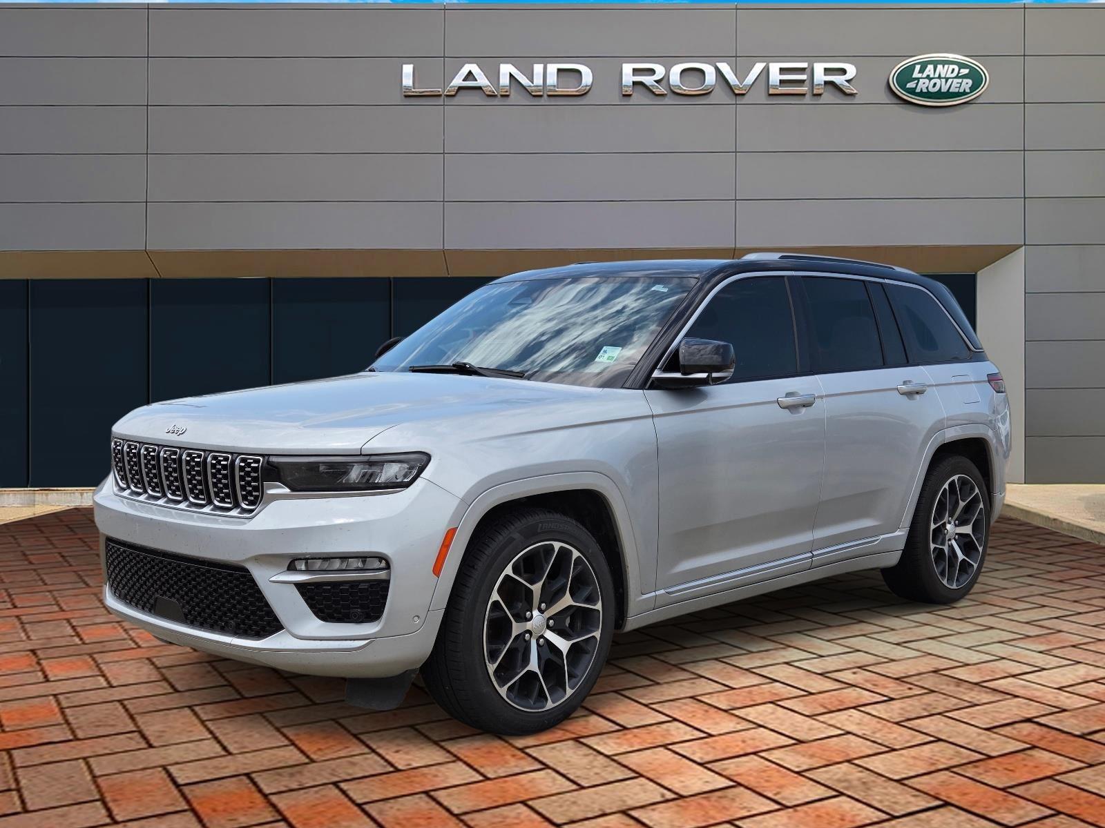 Silver 2022 Jeep Grand Cherokee SUV / Crossover Four-Wheel Drive 