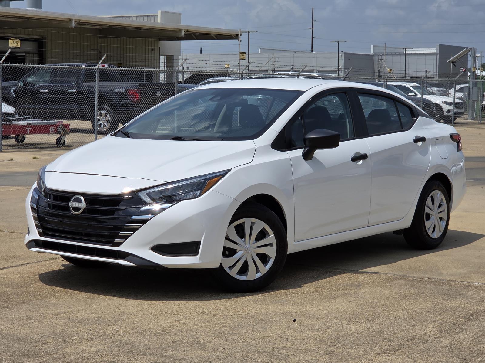 2025 Nissan Versa S FWD
