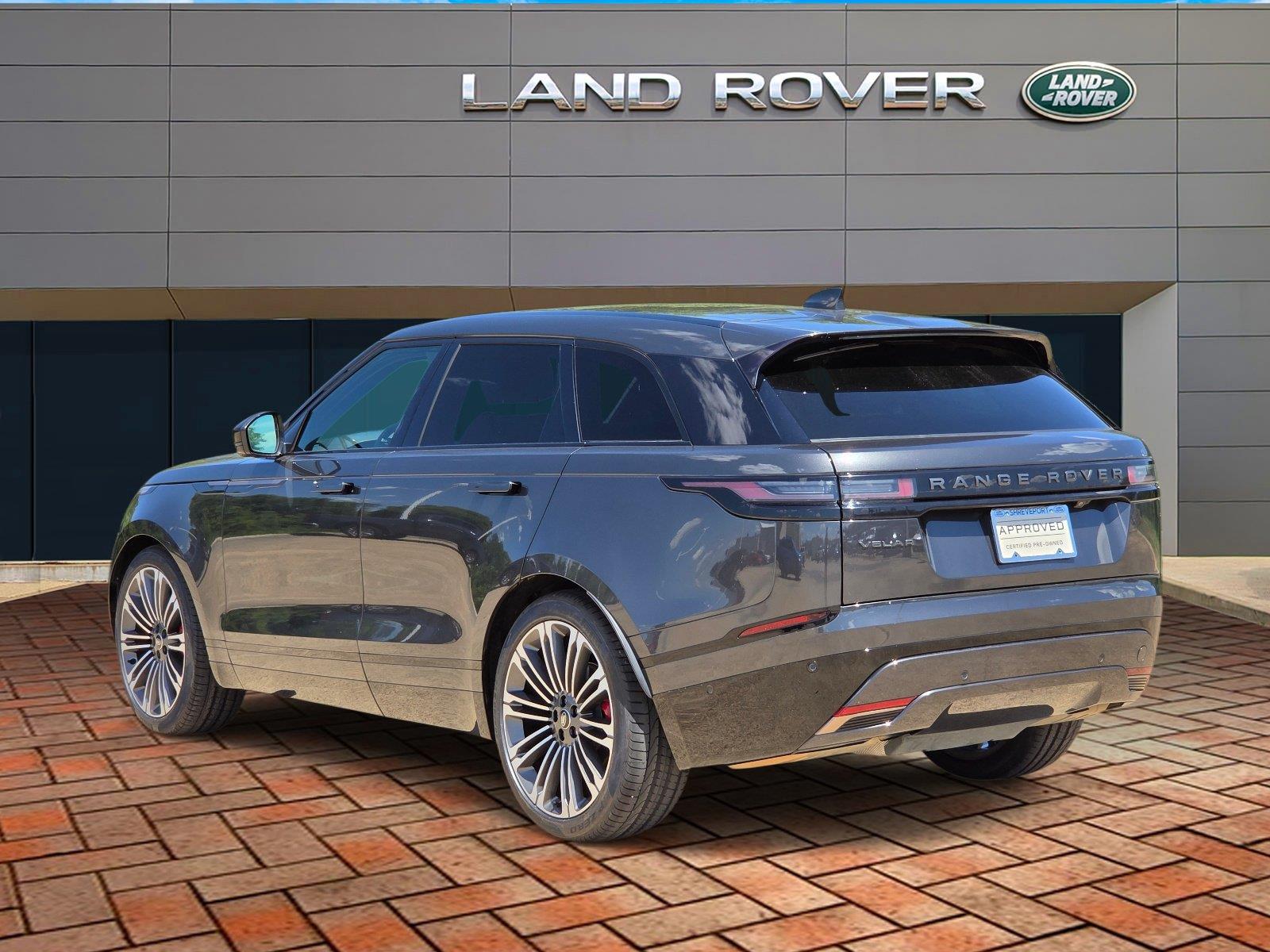 Used 2024 Arroios Grey Metallic Land Rover Dynamic SE image 6