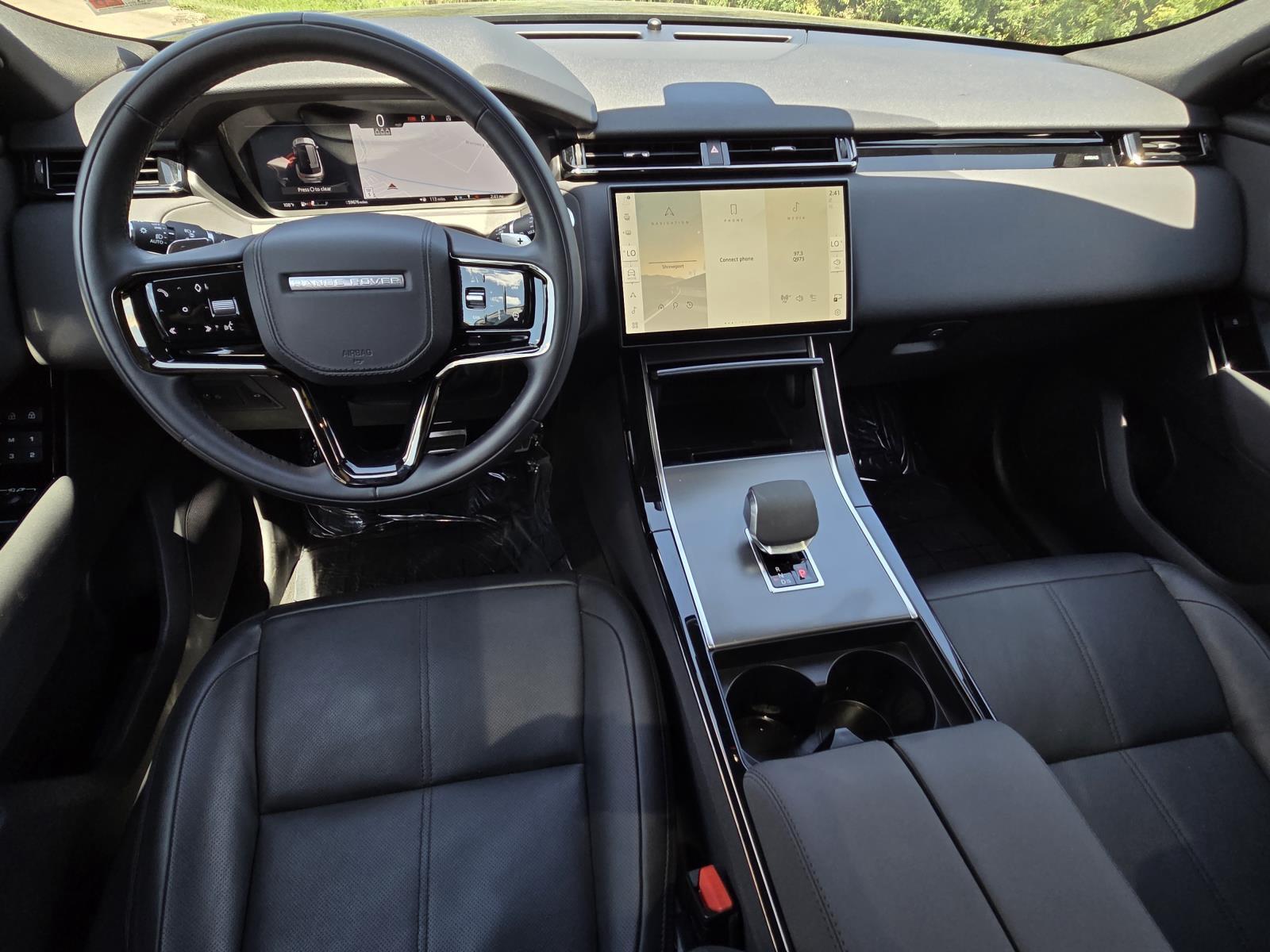 Used 2024 Arroios Grey Metallic Land Rover Dynamic SE image 14