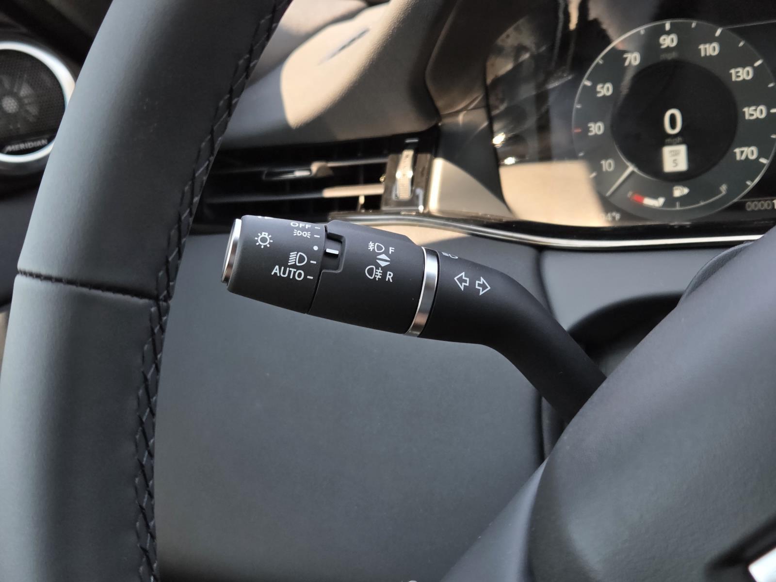 New 2026 Fuji White Land Rover Core S image 21