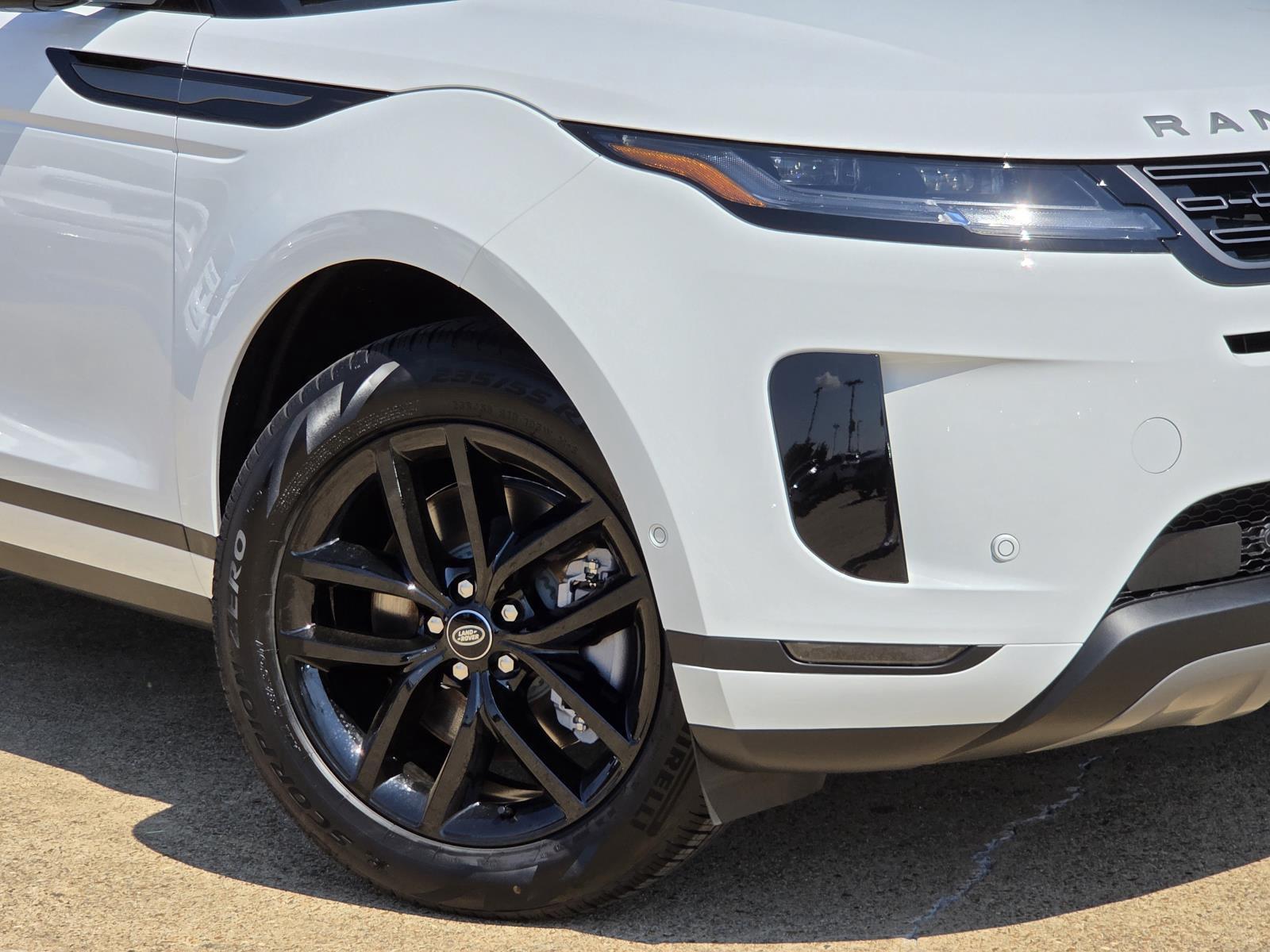 New 2026 Fuji White Land Rover Core S image 7