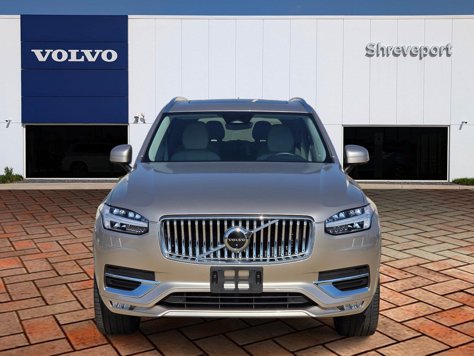 Certified Used 2023 Bright Dusk Metallic Volvo Plus image 2