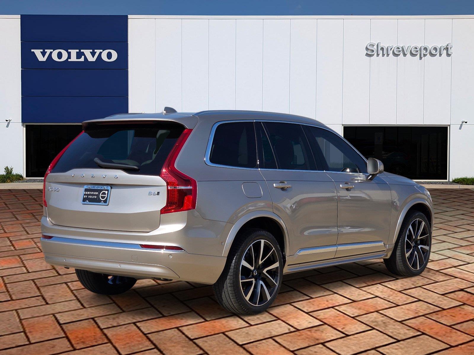 Certified Used 2023 Bright Dusk Metallic Volvo Plus image 4