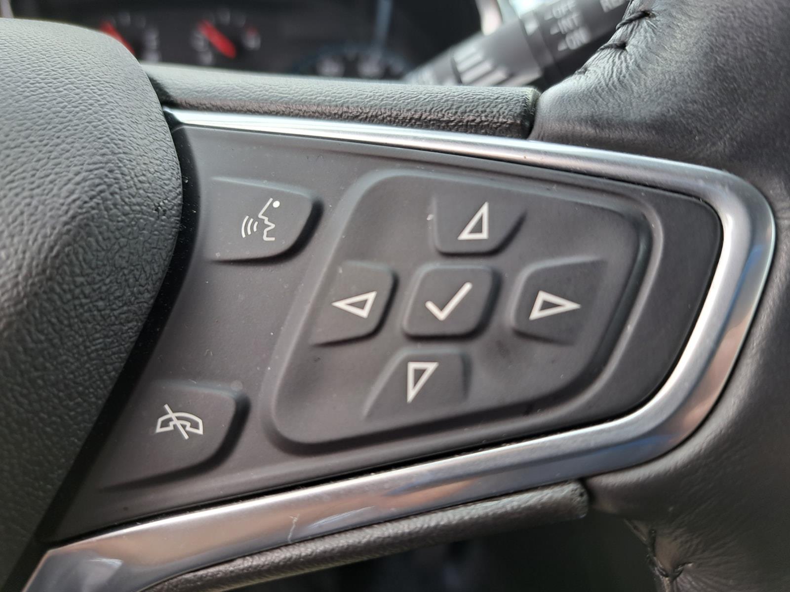 2018 Chevrolet Equinox LT SUV Front Wheel Drive 16