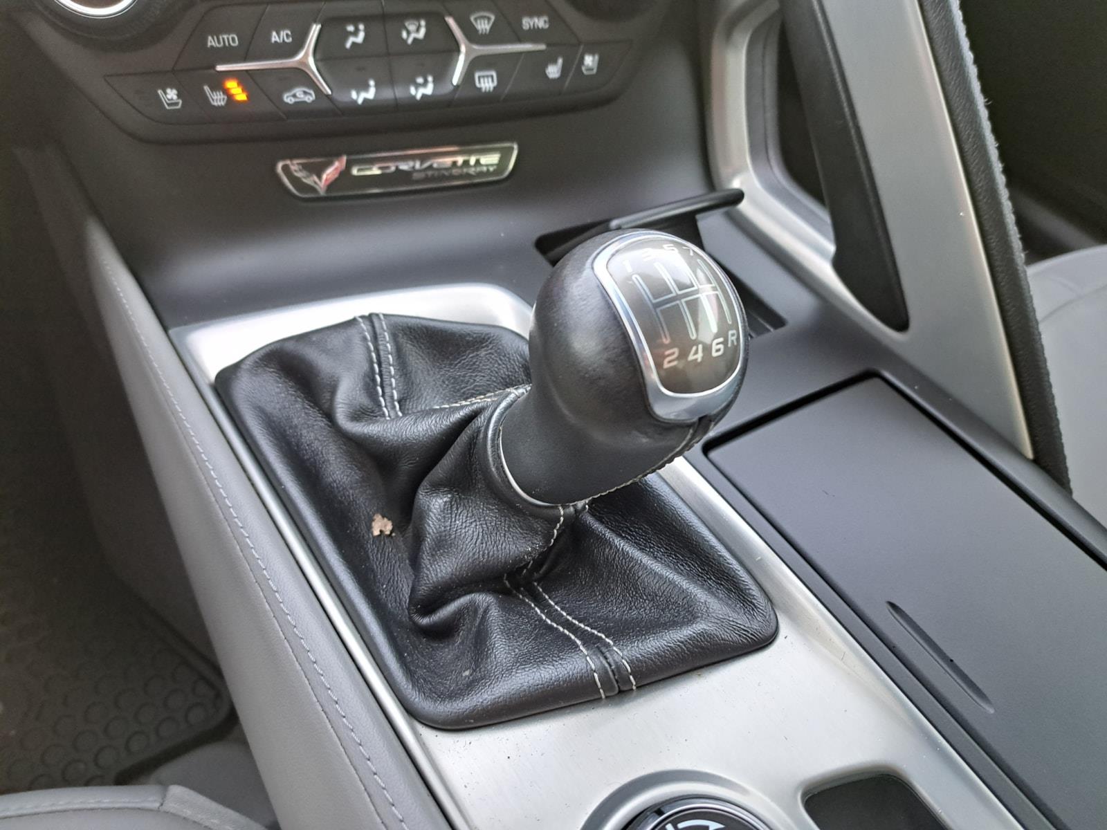 2015 Chevrolet Corvette Z51 2LT Coupe Rear Wheel Drive thumbnail 46