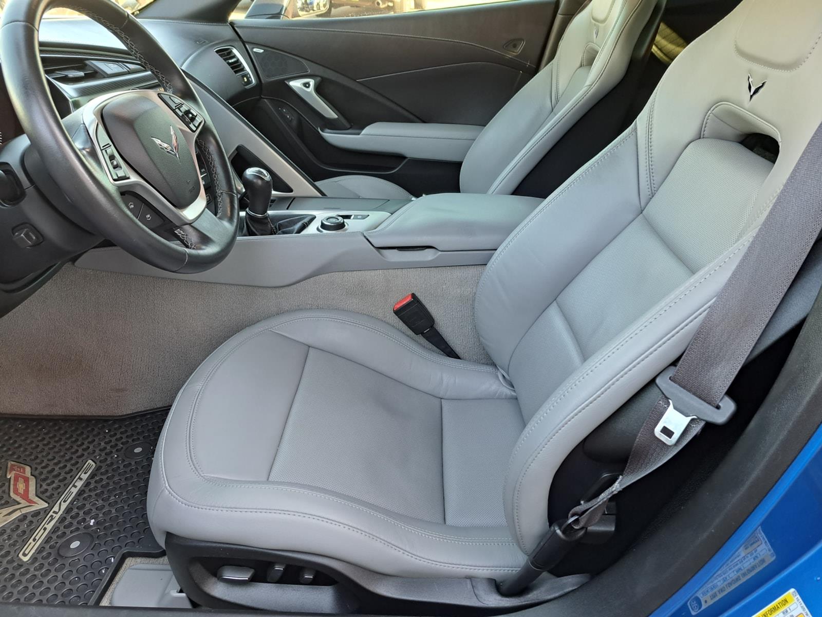 2015 Chevrolet Corvette Z51 2LT Coupe Rear Wheel Drive 27