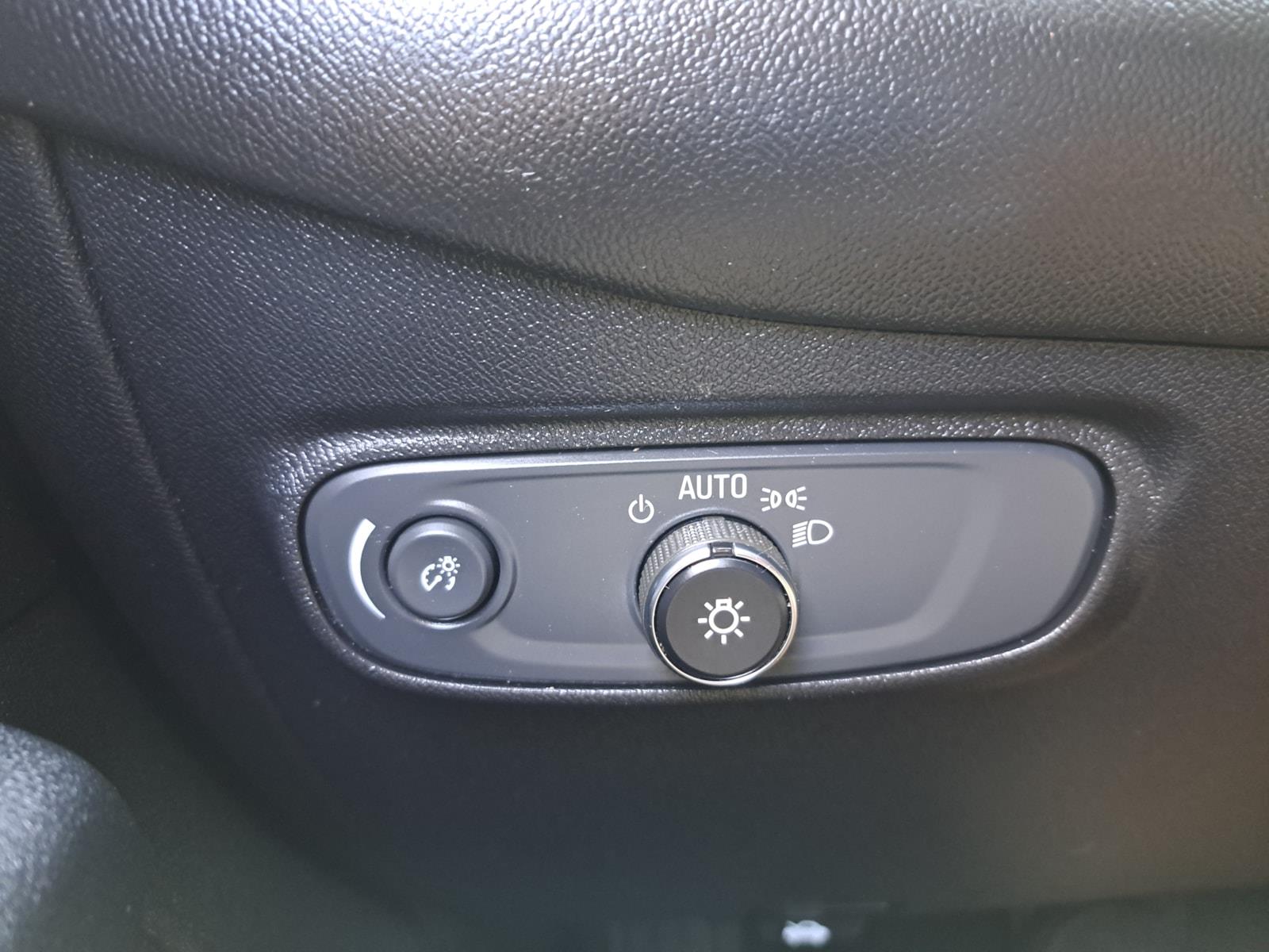 2018 Chevrolet Equinox LT SUV Front Wheel Drive 21