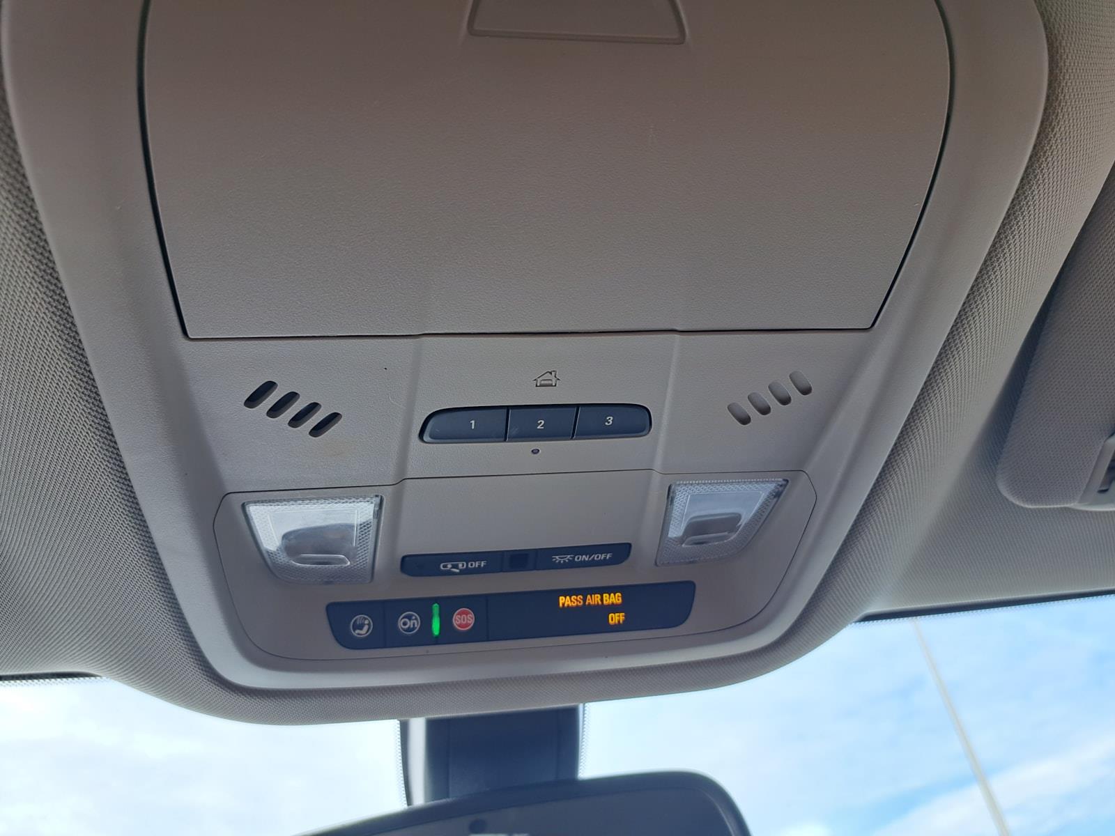 2019 Buick Enclave Essence SUV Front Wheel Drive mobile thumbnail 17