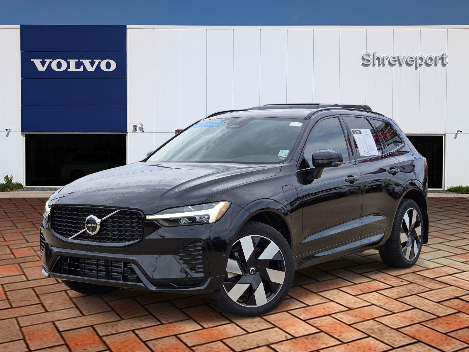 Onyx Black Metallic 2025 Volvo XC60 Recharge T8 Plus Dark Theme eAWD SUV / Crossover All-Wheel Drive Automatic