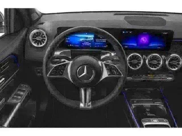 New 2025 Cirrus Silver Metallic Mercedes-Benz GLB 250 image 4