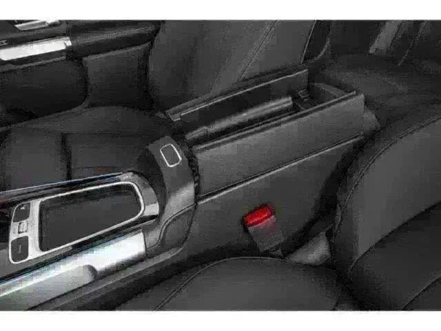 New 2025 Cirrus Silver Metallic Mercedes-Benz GLB 250 image 11