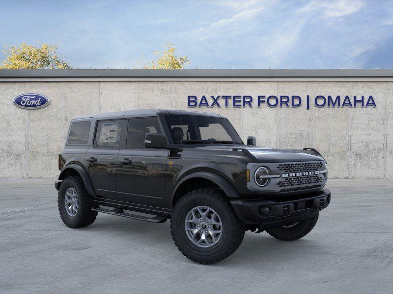 Shadow Black 2025 Ford Bronco Badlands 4-Door 4WD SUV / Crossover Four-Wheel Drive Automatic