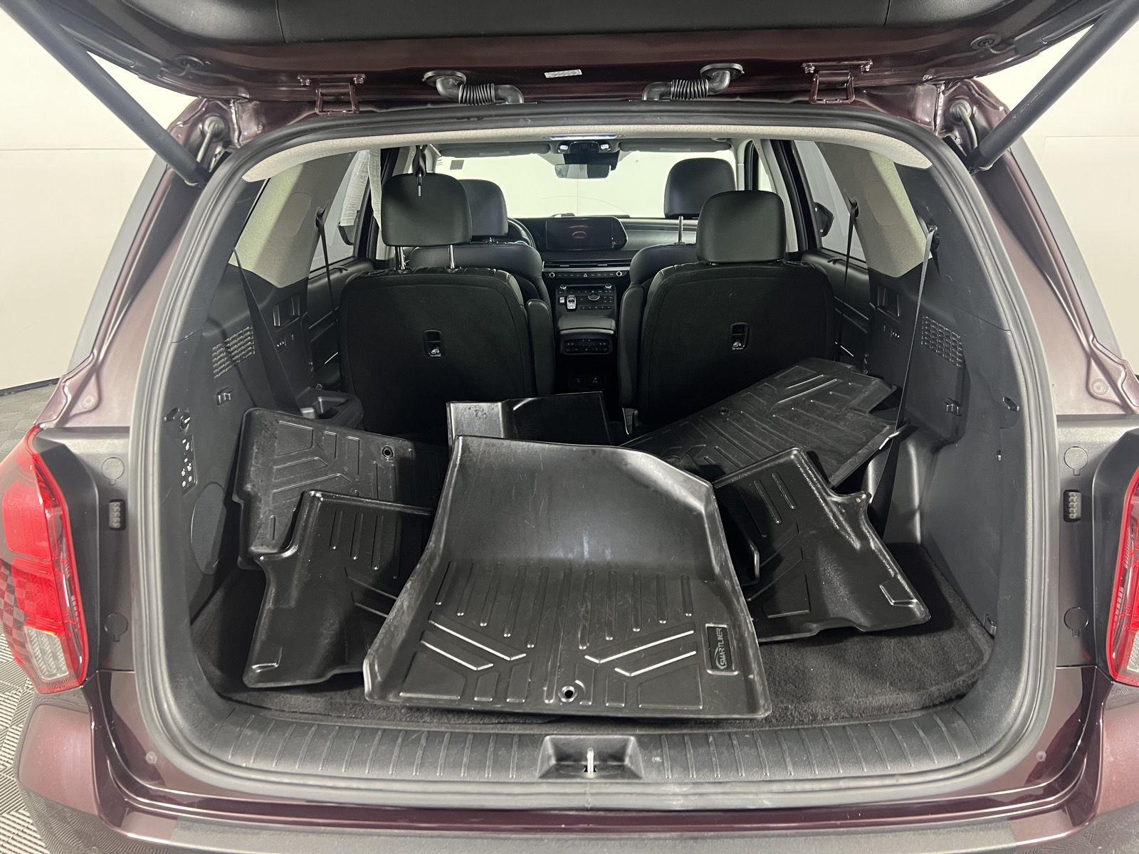 Used 2023 Sierra Burgundy Hyundai Limited image 16