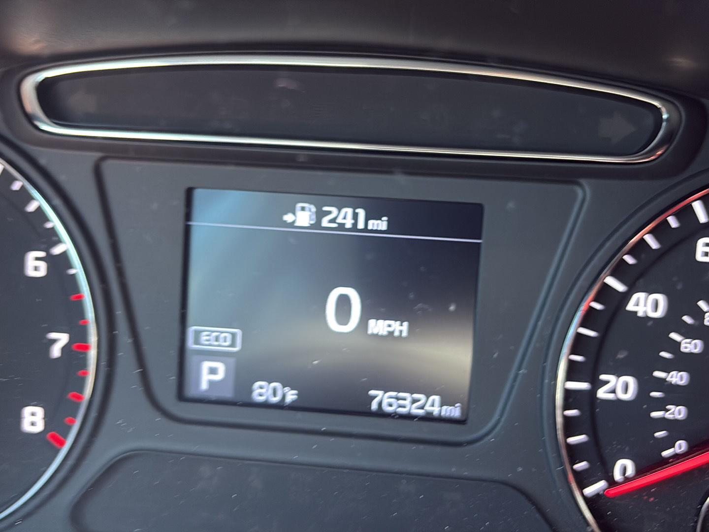 Used 2019 Snow White Pearl Kia S V6 image 3
