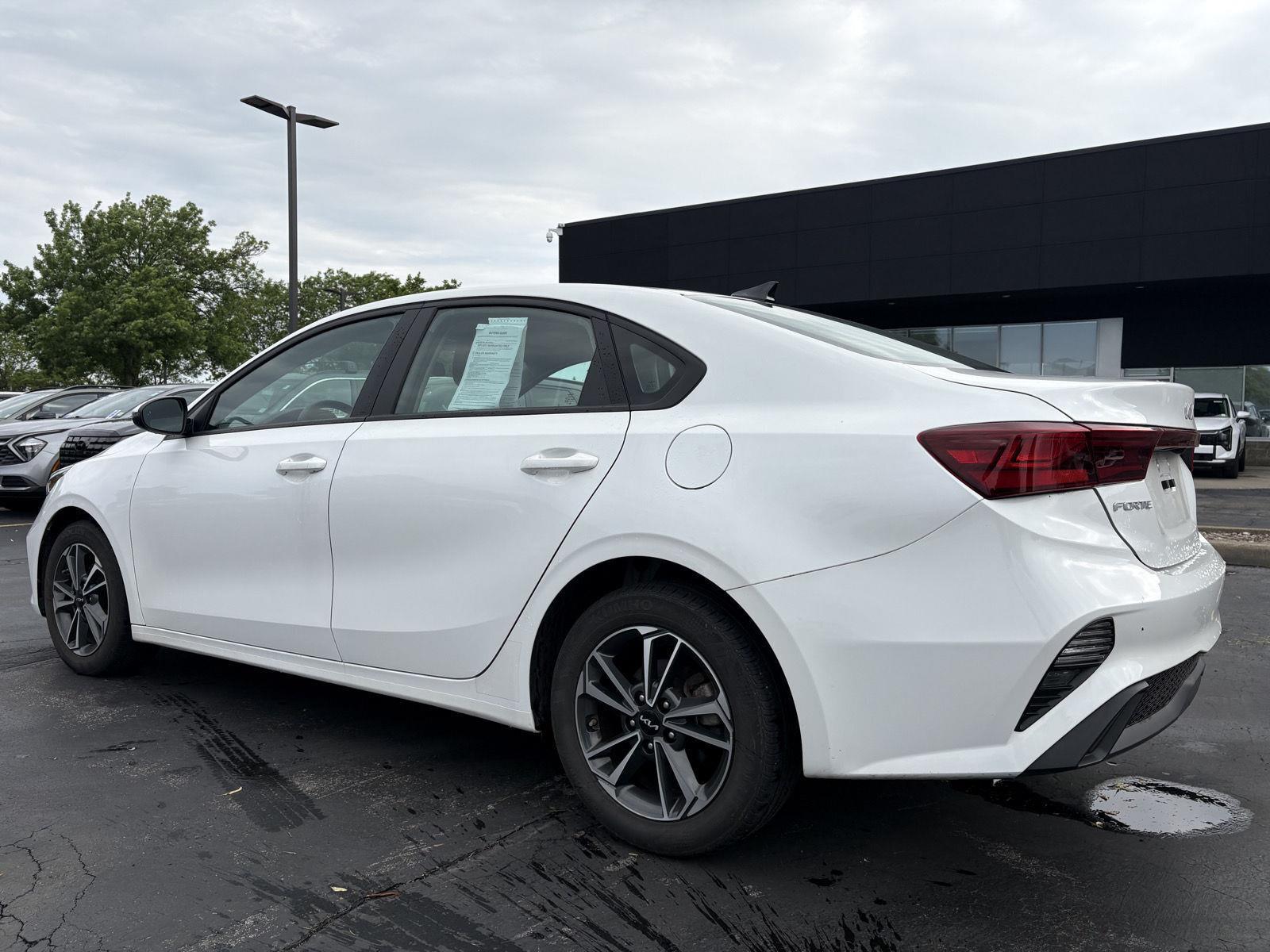 Certified Used 2023 Snow White Pearl Kia LXS image 5