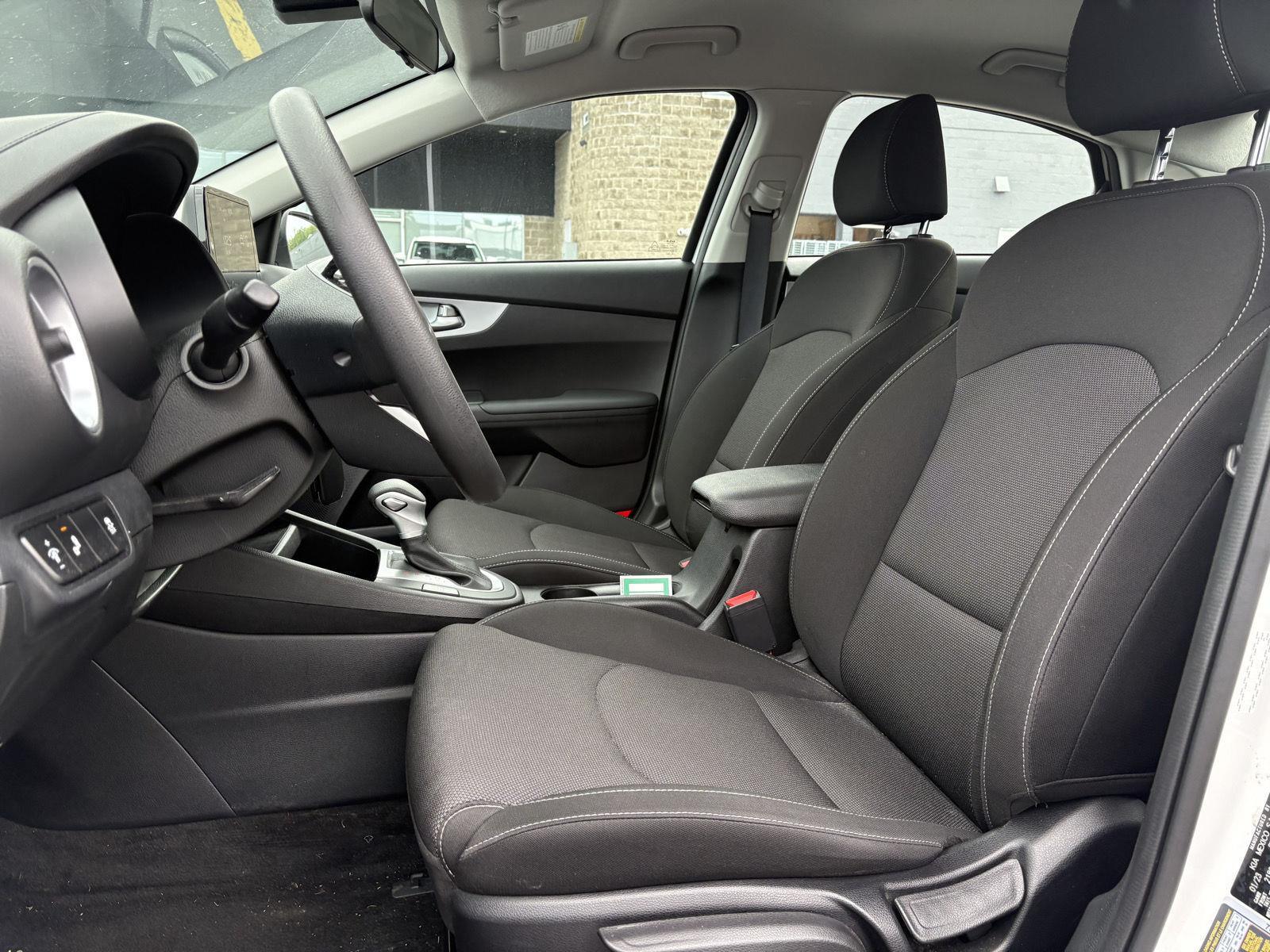 Certified Used 2023 Snow White Pearl Kia LXS image 6