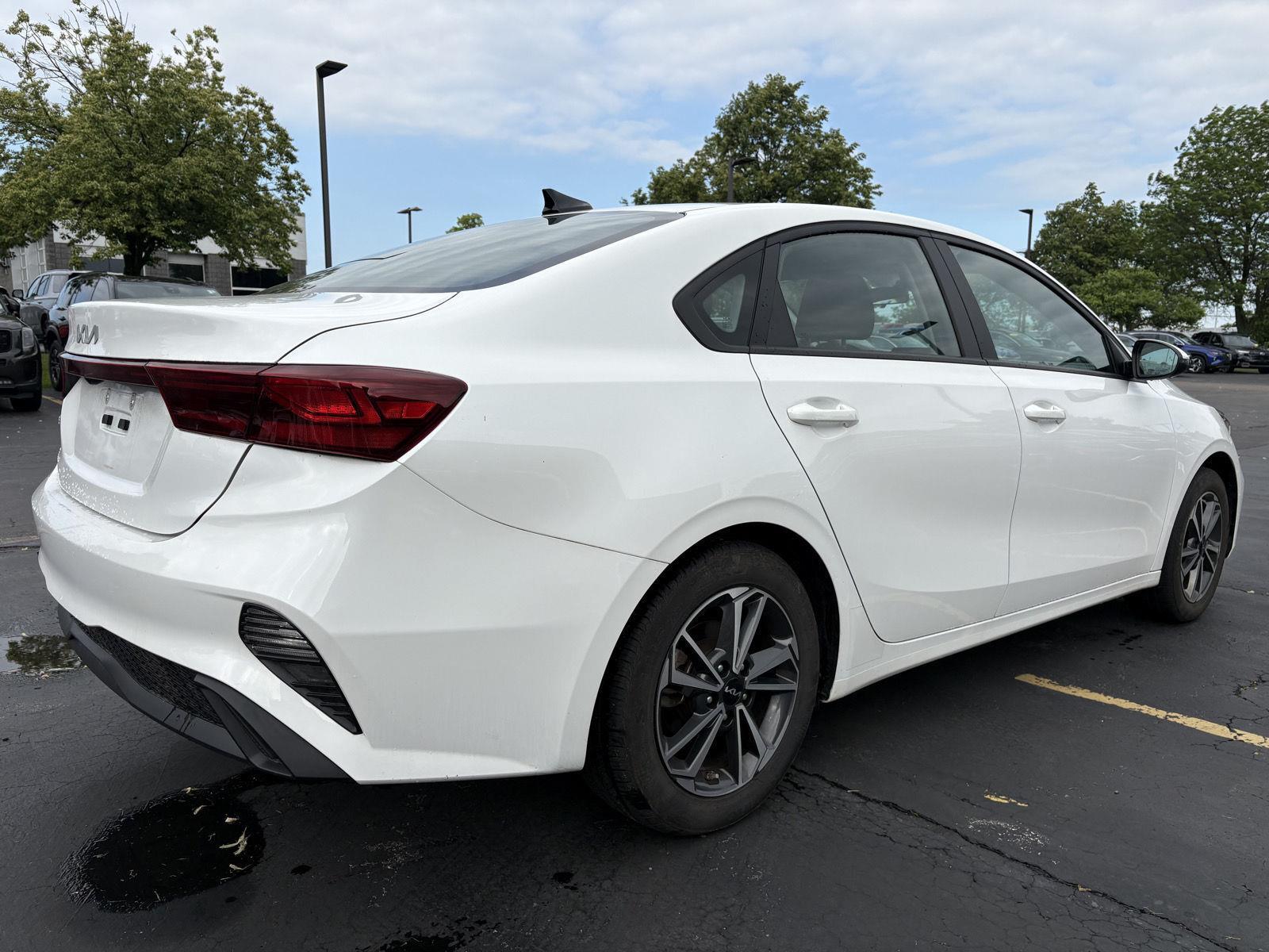 Certified Used 2023 Snow White Pearl Kia LXS image 13