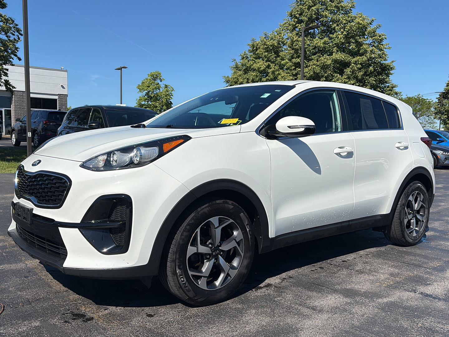 Used 2020 Clear White Kia LX image 11