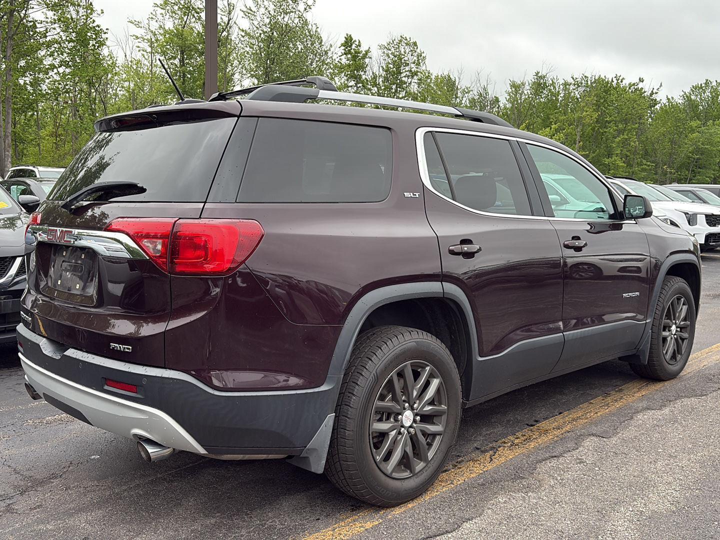 Used 2018 Black Cherry Metallic GMC SLT image 16