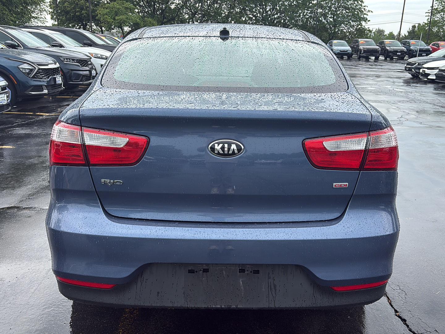 Used 2016 Urban Blue Kia LX image 10