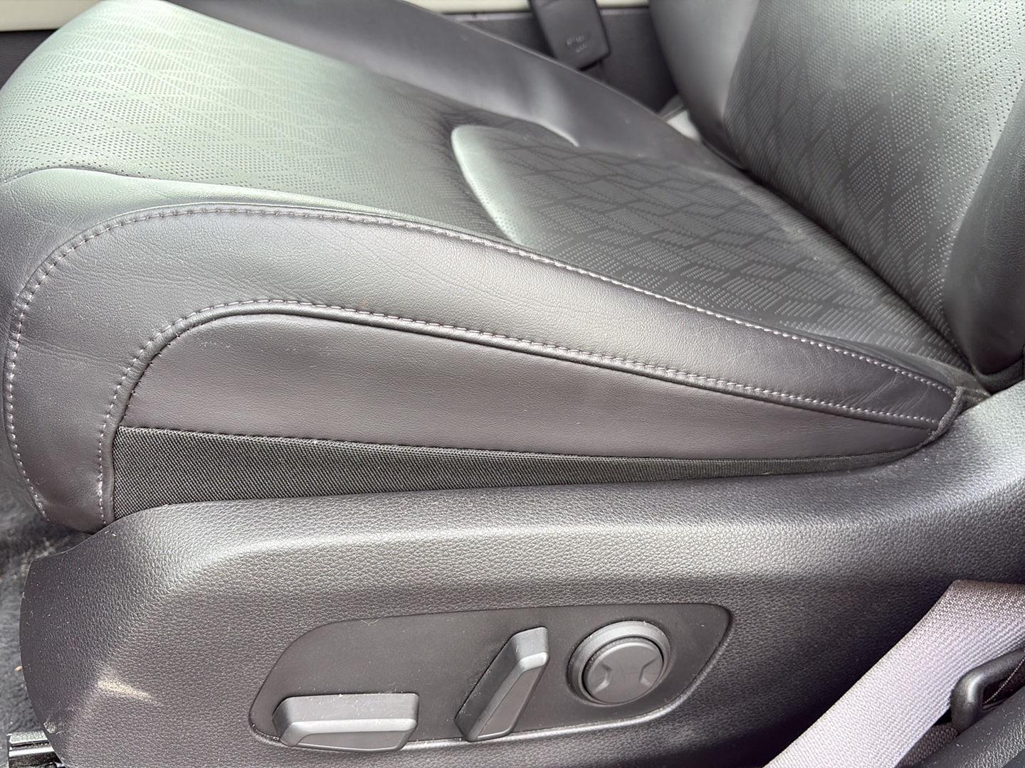 Certified Used 2024 Ceramic Silver Kia EX image 7