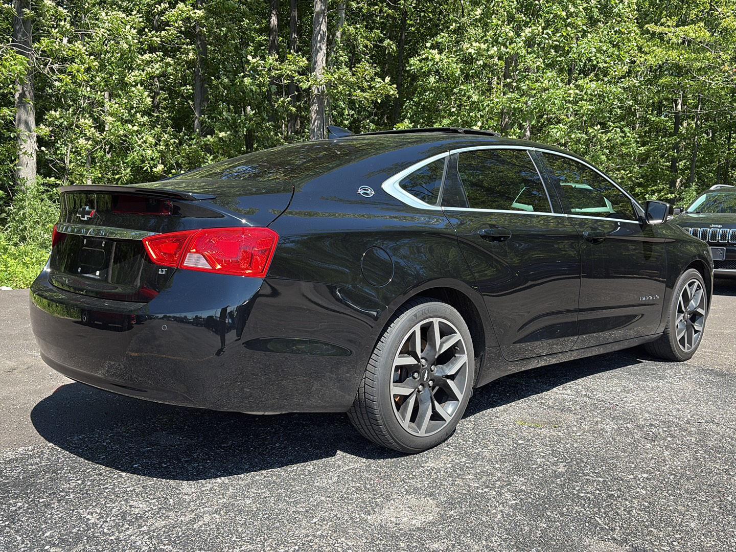 Used 2016 Black Chevrolet LT image 18