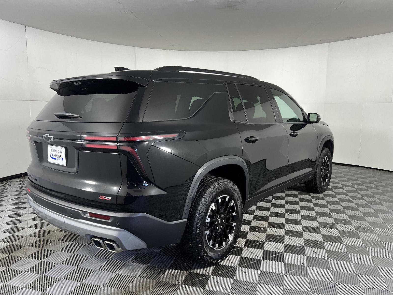 Used 2024 Mosaic Black Metallic Chevrolet AWD Z71 image 26