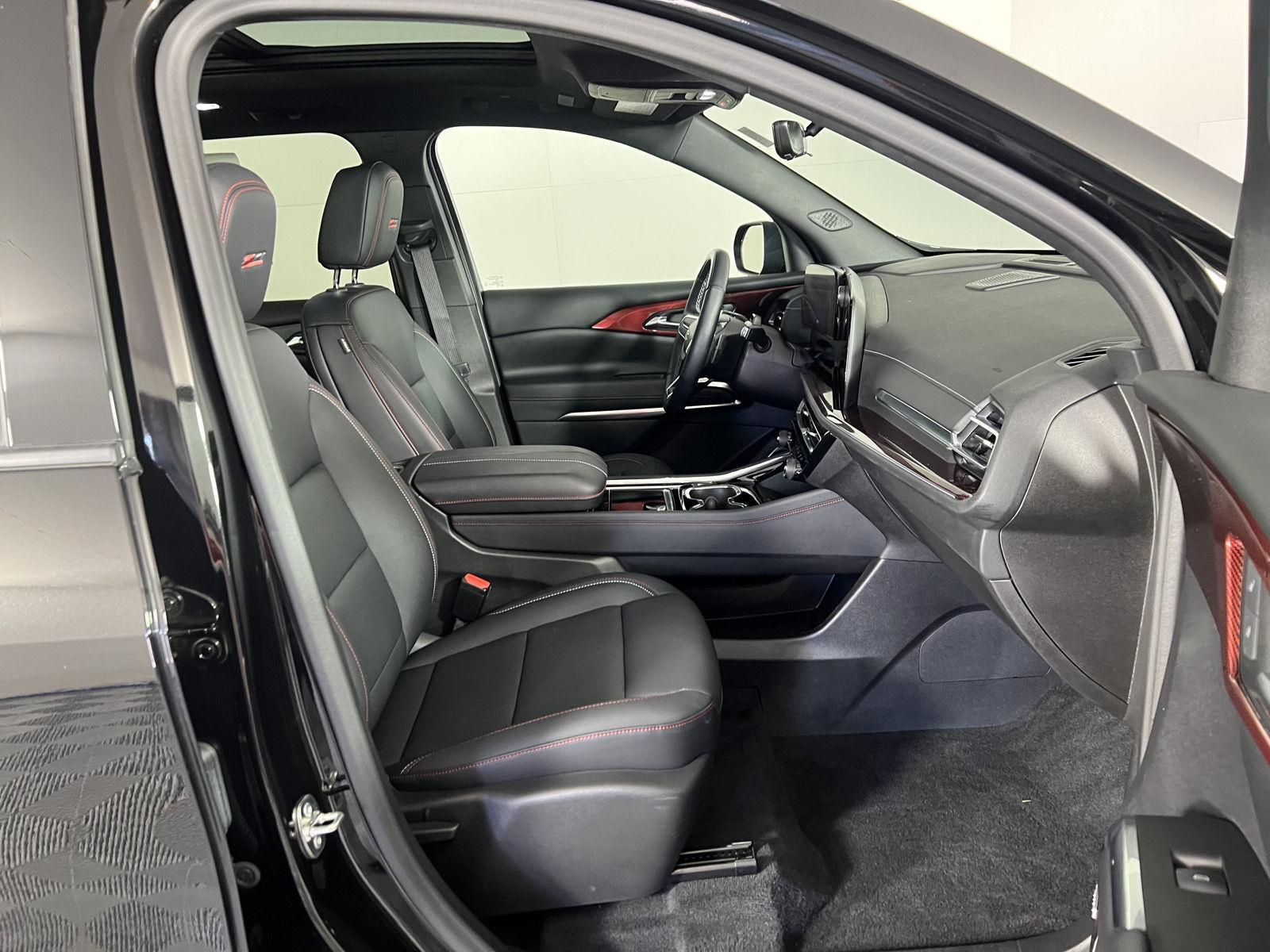 Used 2024 Mosaic Black Metallic Chevrolet AWD Z71 image 30