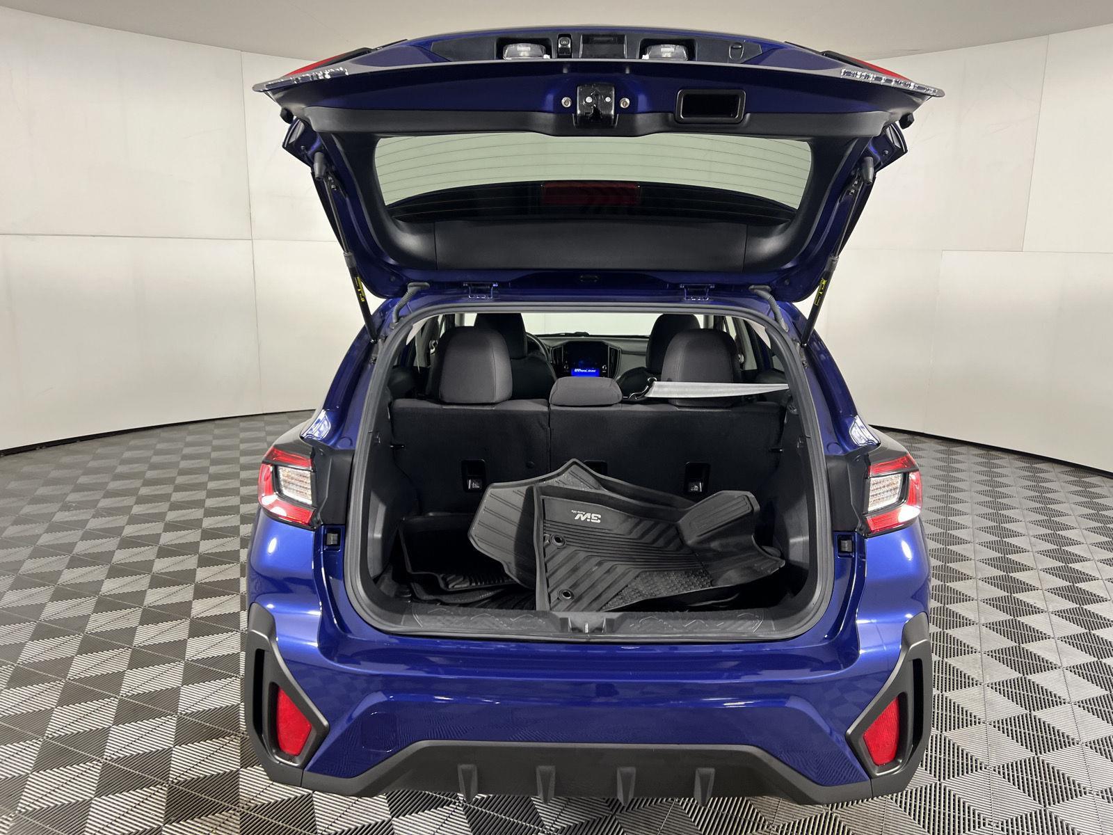 Used 2024 Sapphire Blue Pearl Subaru Premium image 14