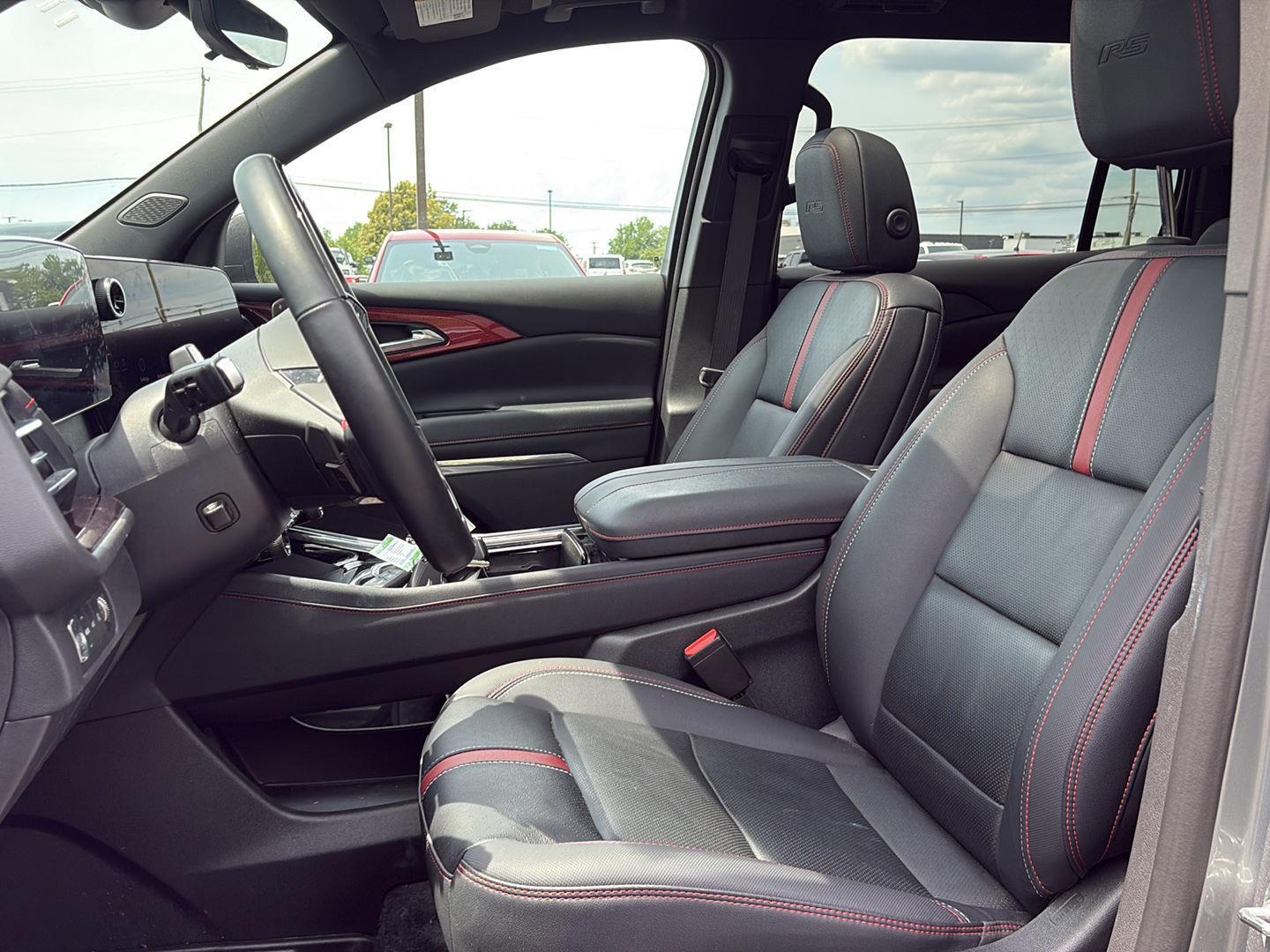 Used 2025 Sterling Gray Metallic Chevrolet AWD RS image 7