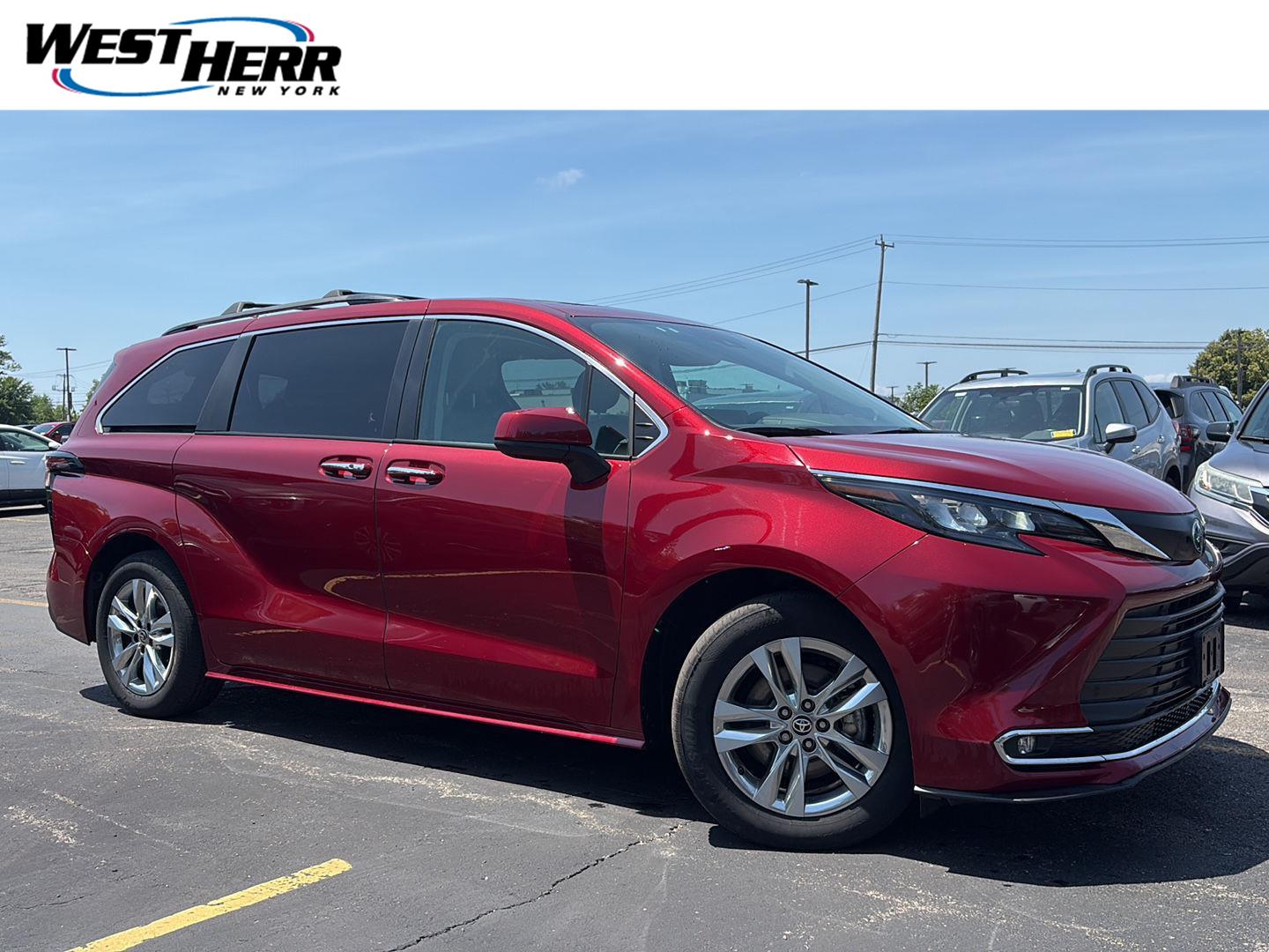  2024 Toyota Sienna XLE 7-Passenger AWD   