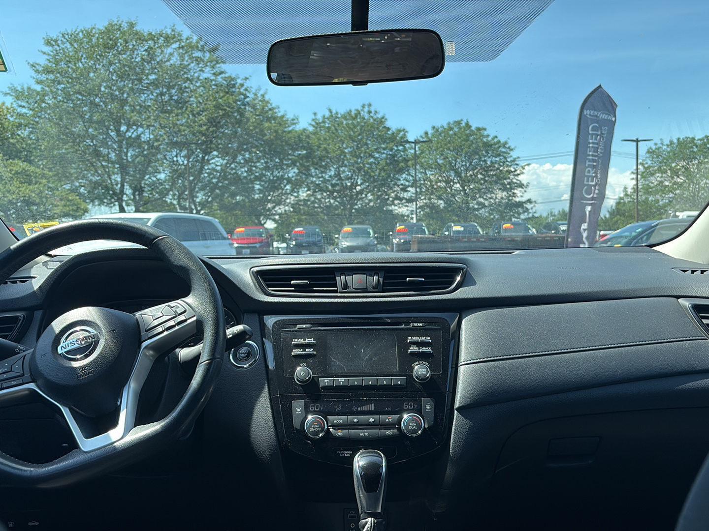 Used 2017 Midnight Jade Nissan SV image 2