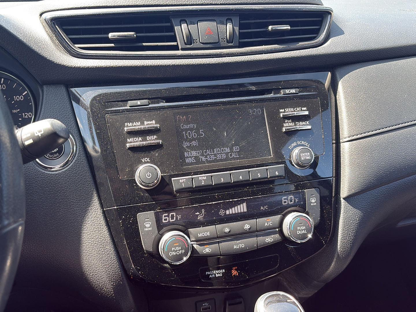 Used 2017 Midnight Jade Nissan SV image 8