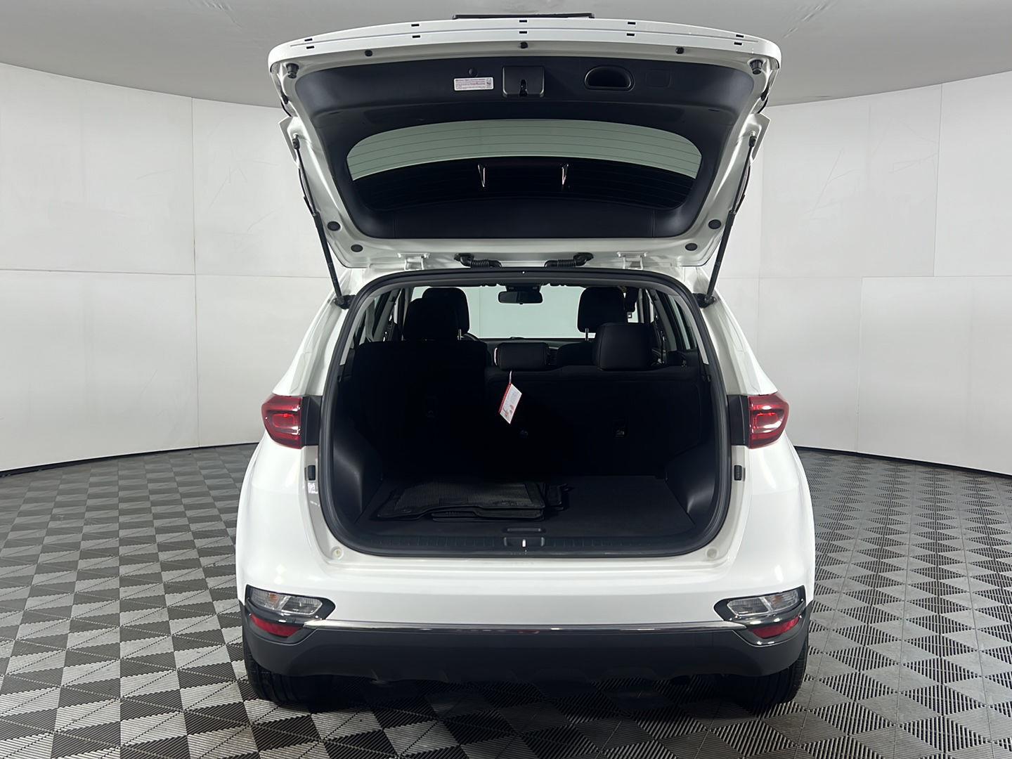 Used 2020 Clear White Kia LX image 10