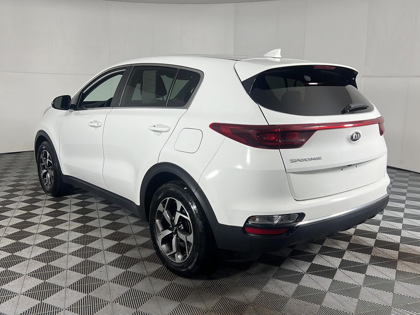 Used 2020 Clear White Kia LX image 4