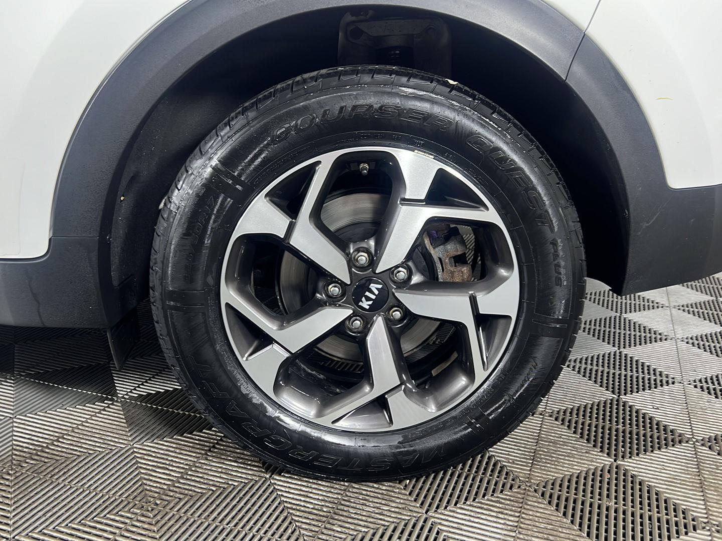 Used 2020 Clear White Kia LX image 12