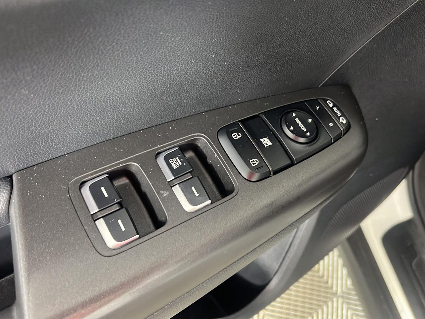 Used 2020 Clear White Kia LX image 19