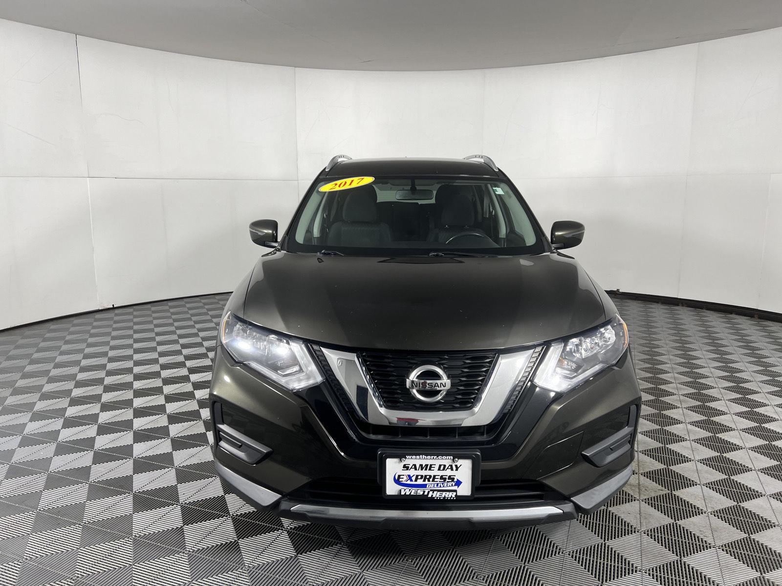Used 2017 Midnight Jade Nissan SV image 23