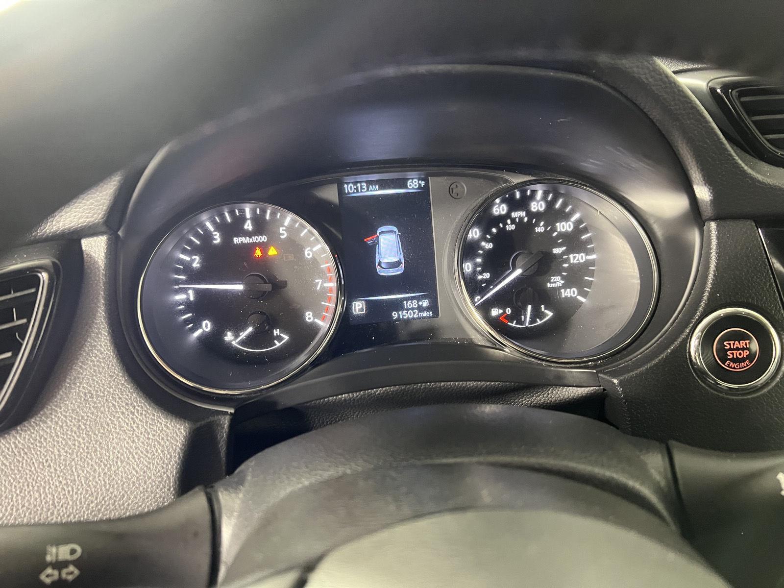 Used 2017 Midnight Jade Nissan SV image 32