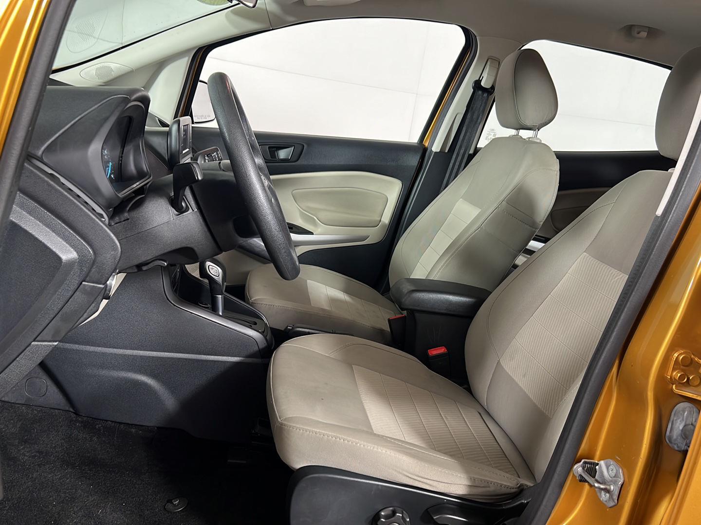 Used 2022 Luxe Yellow Ford S image 5