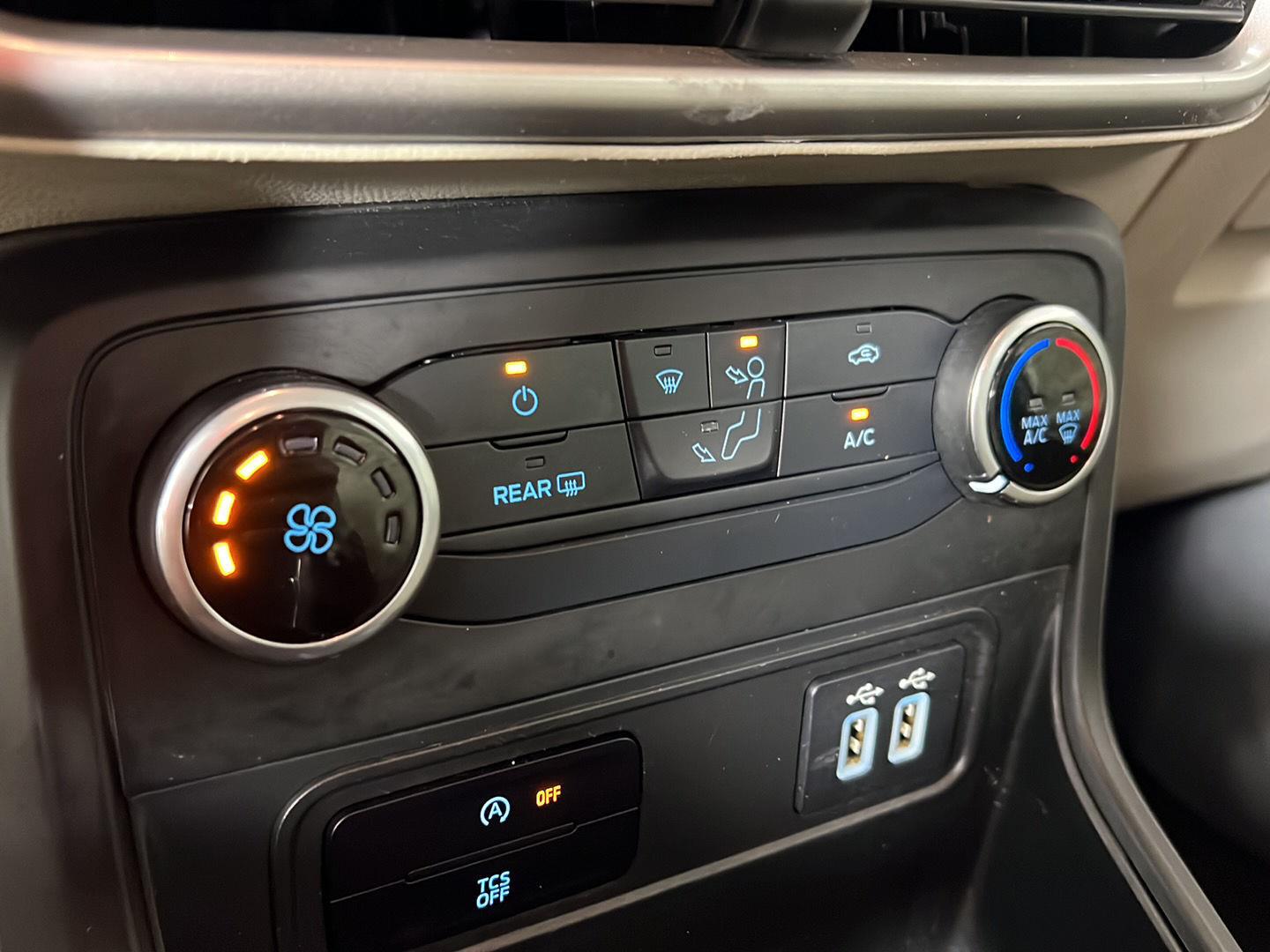 Used 2022 Luxe Yellow Ford S image 22