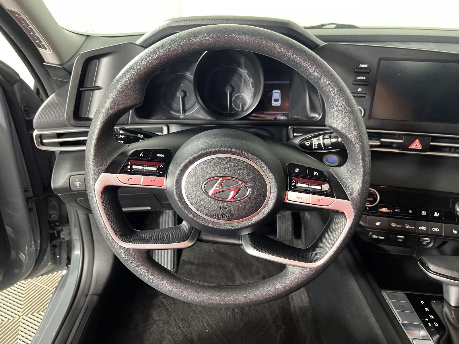 Used 2022 Electric Shadow Hyundai Blue image 23