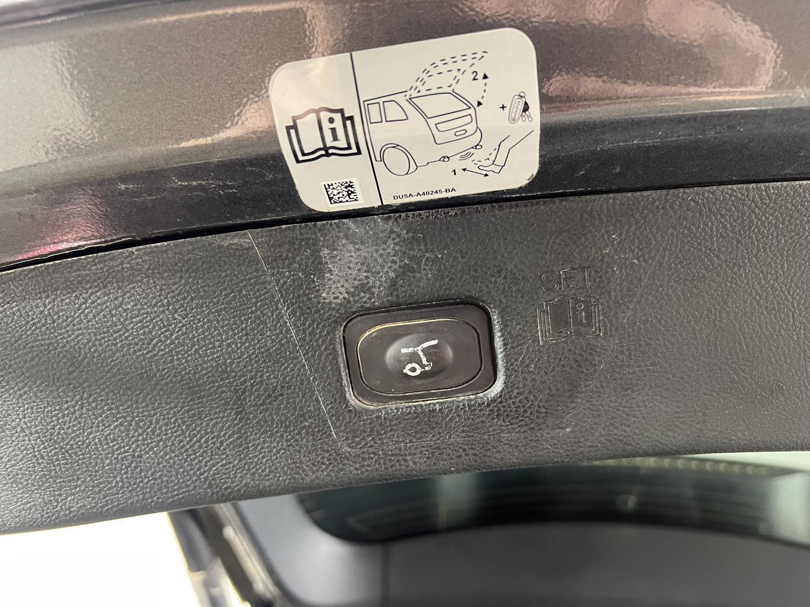 Used 2019 Magnetic Ford SEL image 13