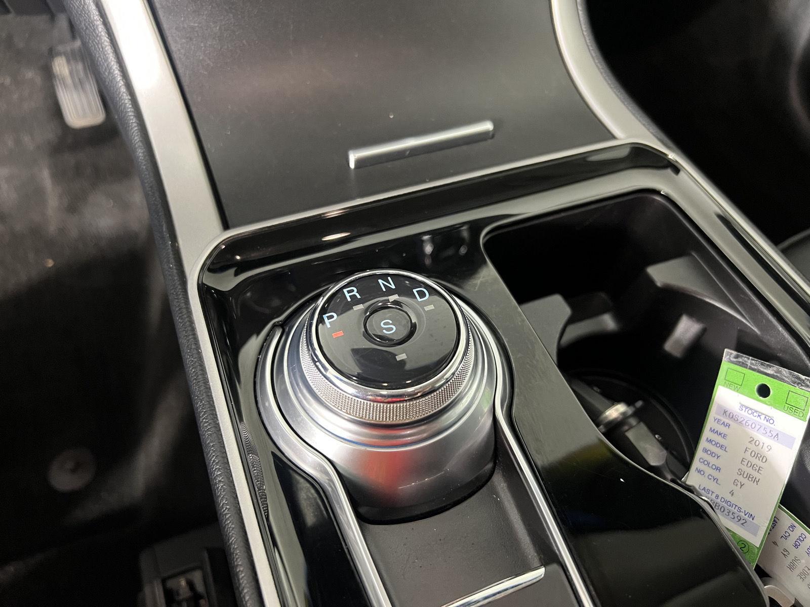 Used 2019 Magnetic Ford SEL image 25