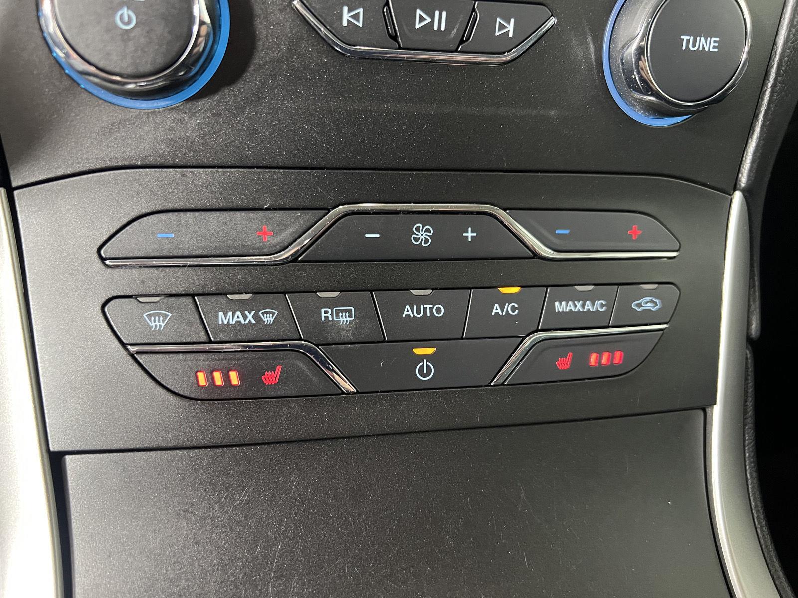 Used 2019 Magnetic Ford SEL image 8