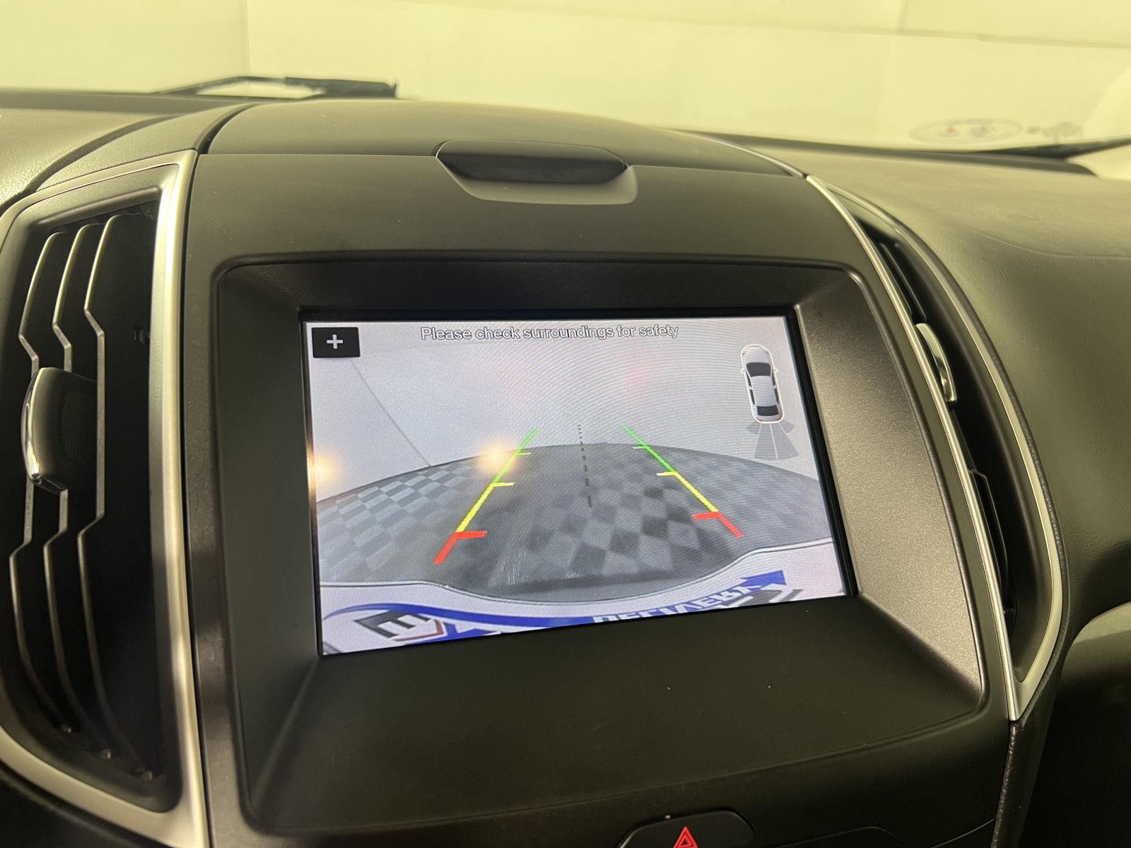 Used 2019 Magnetic Ford SEL image 7