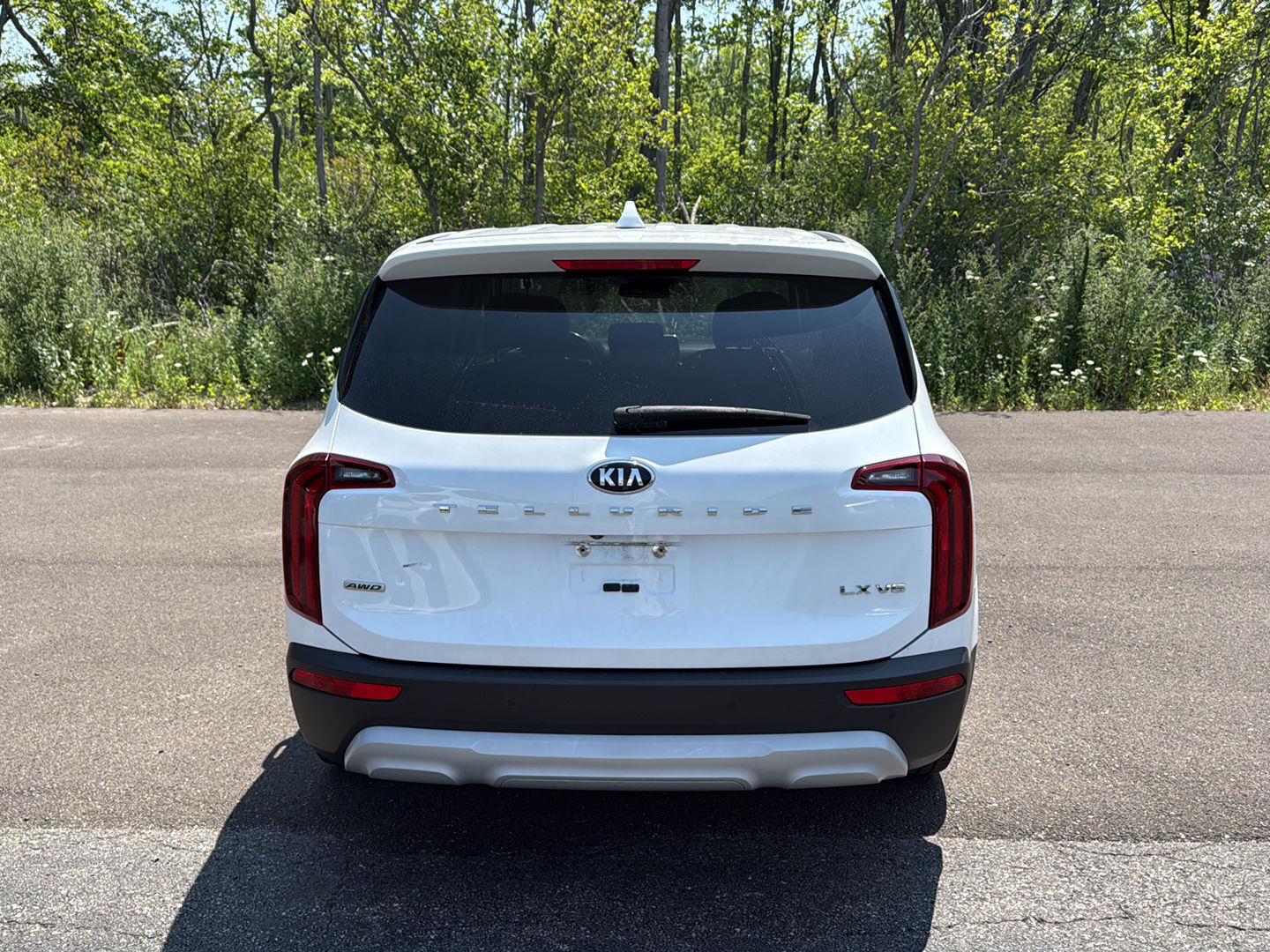 Used 2021 Snow White Pearl Kia LX image 4